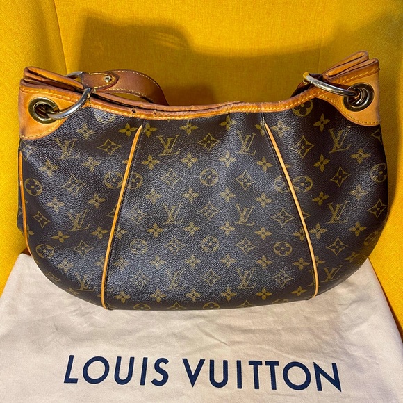 Louis Vuitton Galliera Brown Monogram Bag - Picture 2 of 8